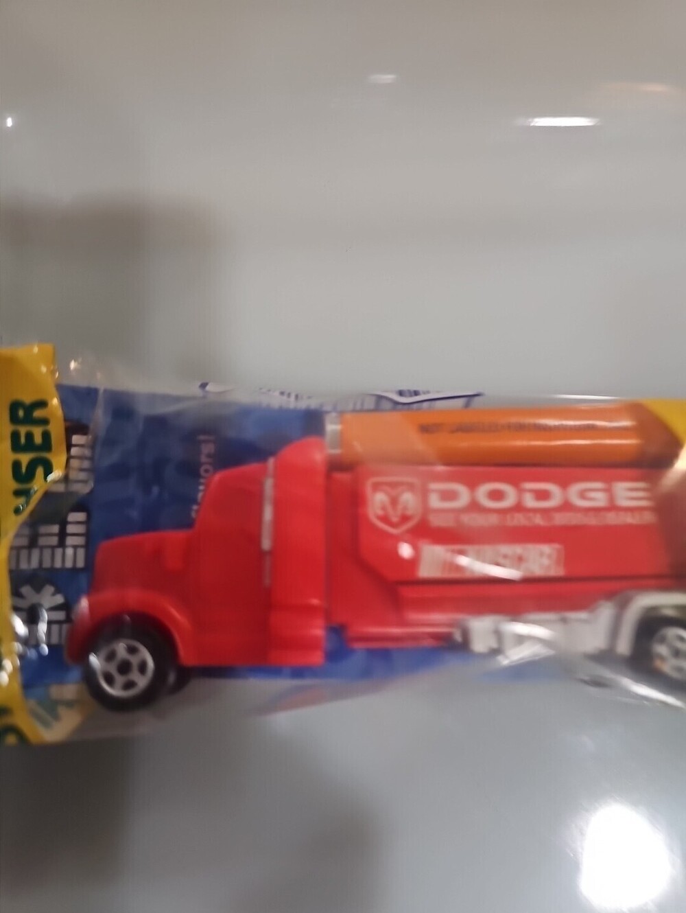 Pez * Candy & Dispenser ~ # 9 Kasey Kahne * Nascar * Dodge Semi Truck Rig